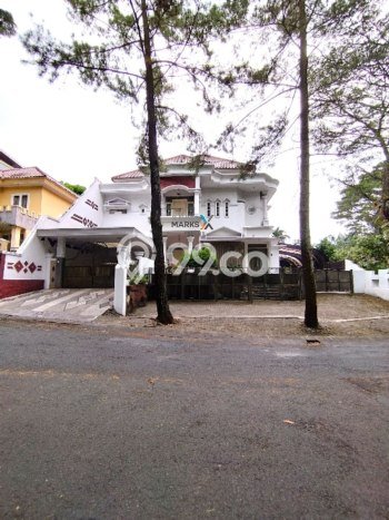 Siap Huni Hunian Elit 5 Kamar di Blimbing Dekat ke Mana Saja Siap Huni Hunian Elit 5 Kamar di Blimbing Dekat ke Mana Saja