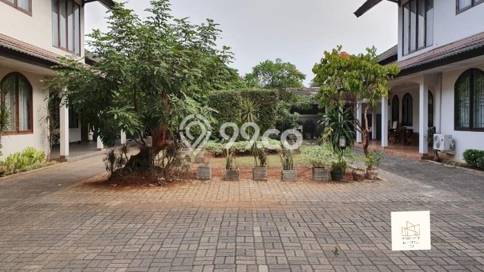 Ready to Use! Luxury House LT 3447m2 Desain Elegan di Ampera Ready to Use! Luxury House LT 3447m2 Desain Elegan di Ampera