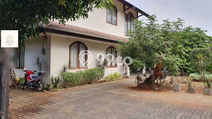 Ready to Use! Luxury House LT 3447m2 Desain Elegan di Ampera Ready to Use! Luxury House LT 3447m2 Desain Elegan di Ampera
