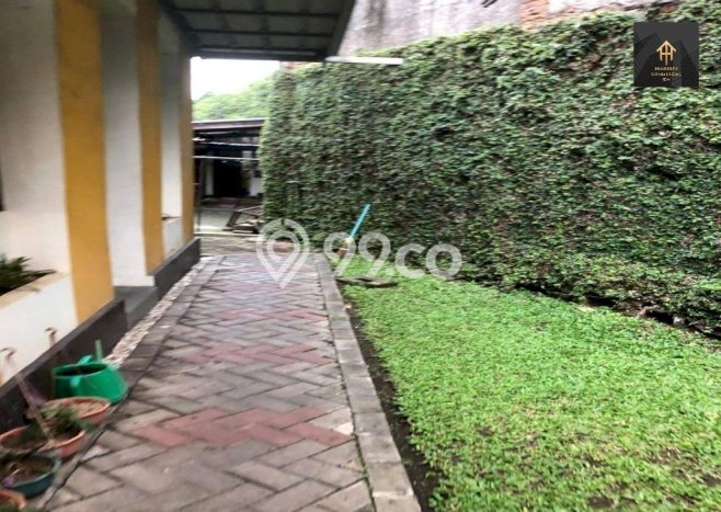 Ready to Use! Premium House LT 1027m2 Desain Modern di Sayap Dago Ready to Use! Premium House LT 1027m2 Desain Modern di Sayap Dago