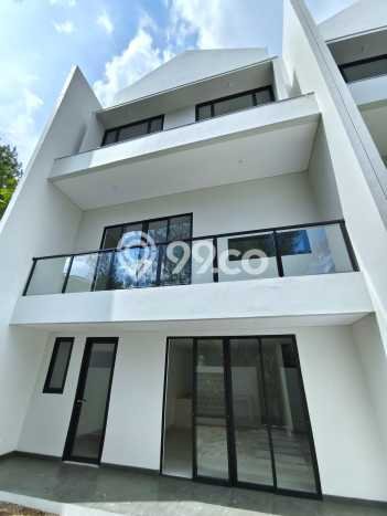 Rumah Eksklusif Siap Huni LT 186m2 di Parongpong, Bandung Barat Rumah Eksklusif Siap Huni LT 186m2 di Parongpong, Bandung Barat