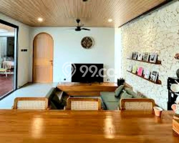 Vila Potensial di , Luas 215m2m², Lingkungan Nyaman untuk keluarga Vila Potensial di , Luas 215m2m², Lingkungan Nyaman untuk keluarga
