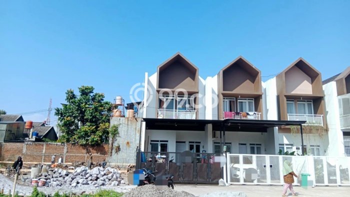 Rumah Modern Minimalis 4 Kamar Siap Huni di Arcamanik Rumah Modern Minimalis 4 Kamar Siap Huni di Arcamanik