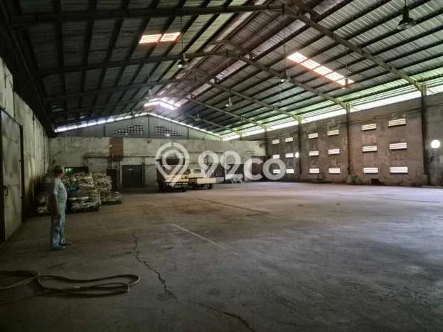 Unit Gudang Disewa Lokasi Cikarang Selatan, Bekasi Spesifikasi Luas Bangunan 5706m2 Unit Gudang Disewa Lokasi Cikarang Selatan, Bekasi Spesifikasi Luas Bangunan 5706m2