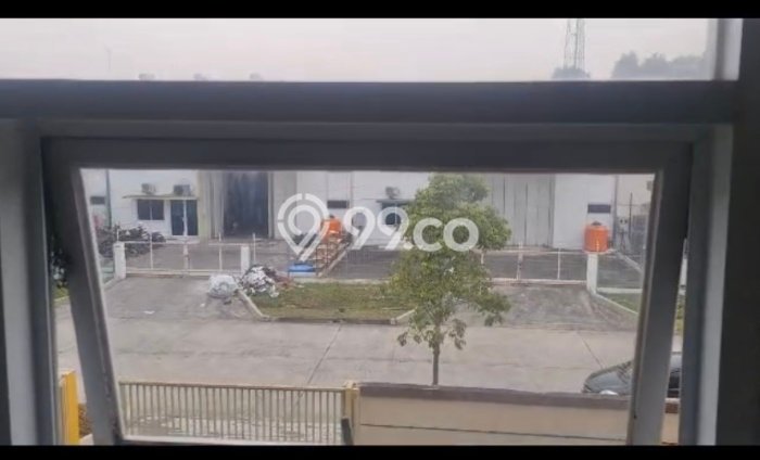 Gudang disewakan di Lippo Cikarang Cikarang dengan luas bangunan 400m2 Gudang disewakan di Lippo Cikarang Cikarang dengan luas bangunan 400m2