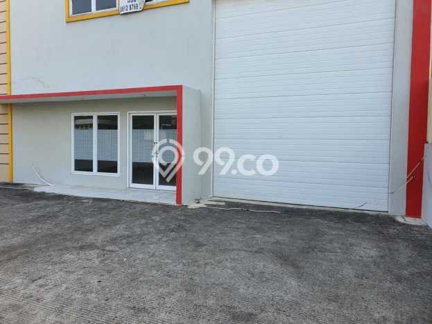 Gudang disewakan di Lippo Cikarang Cikarang dengan luas bangunan 400m2 Gudang disewakan di Lippo Cikarang Cikarang dengan luas bangunan 400m2