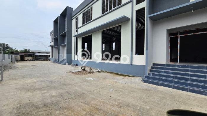 Unit Gudang disewakan di Cikarang Pusat Bekasi dengan LT 1023m2 / LB 901m2 Unit Gudang disewakan di Cikarang Pusat Bekasi dengan LT 1023m2 / LB 901m2