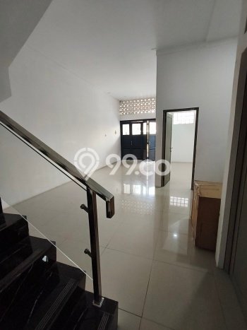 Siap Huni Hunian Elit 5 Kamar di Kelapa Gading Dekat ke Mana Saja Siap Huni Hunian Elit 5 Kamar di Kelapa Gading Dekat ke Mana Saja