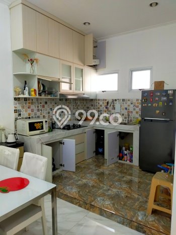 Lokasi strategis! Rumah siap huni disewakan di Kelapa Gading LB 145m2 Lokasi strategis! Rumah siap huni disewakan di Kelapa Gading LB 145m2