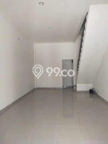 Disewakan Ruko komersial di Kelapa Gading luas bangunan 212m2 Disewakan Ruko komersial di Kelapa Gading luas bangunan 212m2