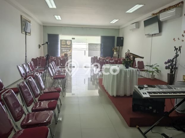 Ruko untuk disewa di Kelapa Gading punya LT 102m2 & LB 300m2 harga sewa kompetitif Ruko untuk disewa di Kelapa Gading punya LT 102m2 & LB 300m2 harga sewa kompetitif