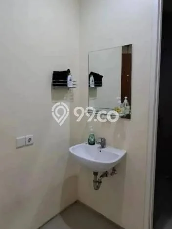 Disewakan! Rumah 1 Kamar Tidur &
1 Kamar Mandi di Citraland, Surabaya Disewakan! Rumah 1 Kamar Tidur &
1 Kamar Mandi di Citraland, Surabaya