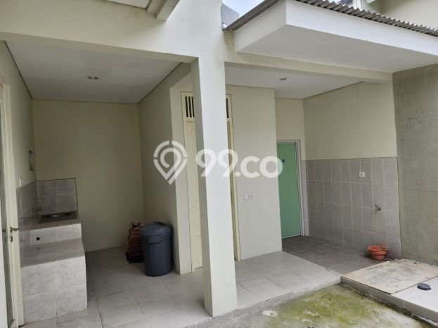 Rumah sewa siap pakai 3 KT di Citraland, Surabaya Rumah sewa siap pakai 3 KT di Citraland, Surabaya