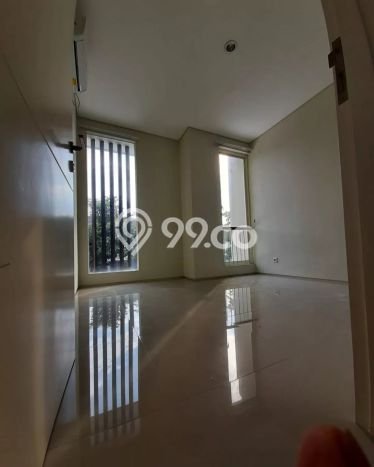 Rumah sewa siap huni 3 KT di Citraland, Surabaya Rumah sewa siap huni 3 KT di Citraland, Surabaya