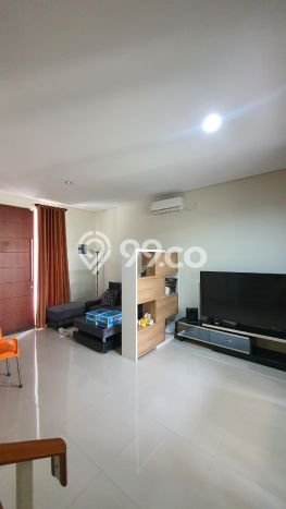 Rumah sewa siap pakai 4 Kamar Tidur di Citraland, Surabaya Rumah sewa siap pakai 4 Kamar Tidur di Citraland, Surabaya