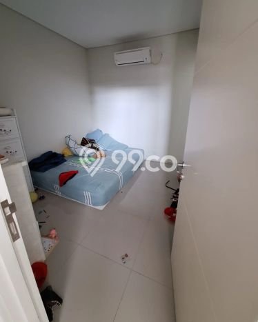 Disewakan Rumah Murah di Citraland Surabaya dengan 2 KT Disewakan Rumah Murah di Citraland Surabaya dengan 2 KT