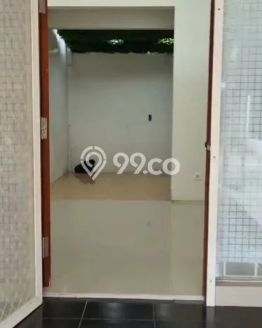 Rumah sewa siap pakai 1 KT di Citraland, Surabaya Rumah sewa siap pakai 1 KT di Citraland, Surabaya