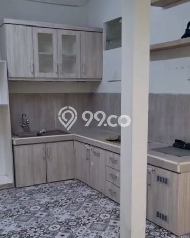 Rumah sewa siap pakai 1 KT di Citraland, Surabaya Rumah sewa siap pakai 1 KT di Citraland, Surabaya