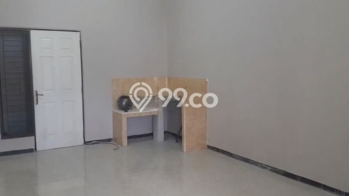 LOKASI STRATEGIS! Rumah di , Akses ke Stasiun, 1 KM, LT 84m2m² LB 75m2m² LOKASI STRATEGIS! Rumah di , Akses ke Stasiun, 1 KM, LT 84m2m² LB 75m2m²