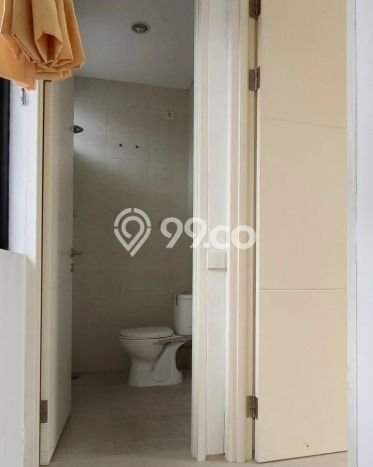 Disewakan! Rumah 2 Kamar Tidur &
2 Kamar Mandi di Citraland, Surabaya Disewakan! Rumah 2 Kamar Tidur &
2 Kamar Mandi di Citraland, Surabaya
