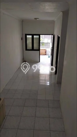 Disewakan! Rumah 3 Kamar Tidur &
2 Kamar Mandi di Citraland, Surabaya Disewakan! Rumah 3 Kamar Tidur &
2 Kamar Mandi di Citraland, Surabaya