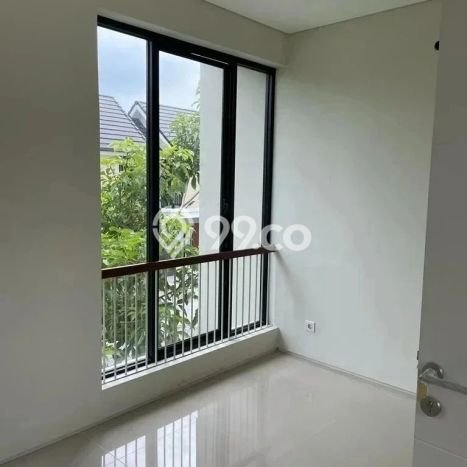 Disewakan Rumah Murah di Citraland Surabaya dengan 2 KT Disewakan Rumah Murah di Citraland Surabaya dengan 2 KT