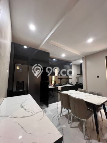 Jarang Ada! Rumah Sewa 5 Kamar Bagus Siap Huni Citraland Jarang Ada! Rumah Sewa 5 Kamar Bagus Siap Huni Citraland