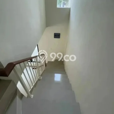 Dijual Hunian Rumah Terawat 2 KT di Citraland, Surabaya Dijual Hunian Rumah Terawat 2 KT di Citraland, Surabaya