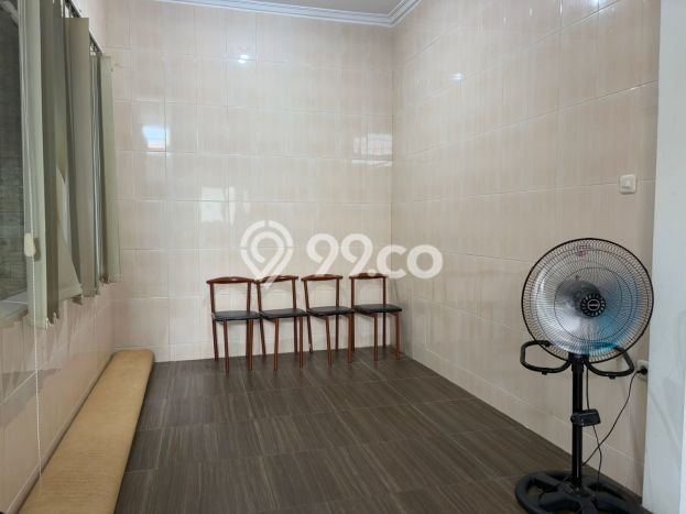 Rumah sewa siap huni 3 KT di Citraland, Surabaya Rumah sewa siap huni 3 KT di Citraland, Surabaya