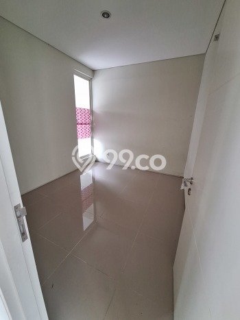 Rumah Asri area , 2 KM, Luas 105m2m² Bangunan 89m2m² Rumah Asri area , 2 KM, Luas 105m2m² Bangunan 89m2m²