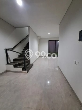 Disewakan Rumah Murah di Citraland Surabaya Punya 3 KT Disewakan Rumah Murah di Citraland Surabaya Punya 3 KT