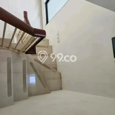 Dijual Hunian Rumah Terawat 2 KT di Citraland, Surabaya Dijual Hunian Rumah Terawat 2 KT di Citraland, Surabaya