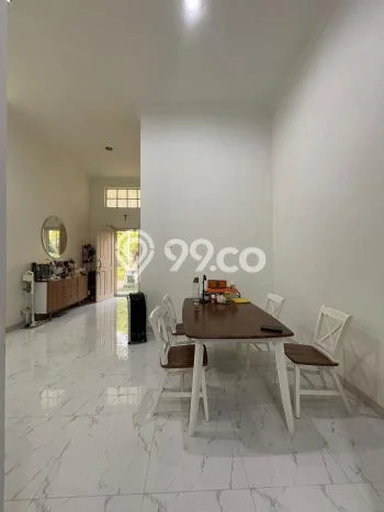 Rumah Modern 2 KT di Citraland Surabaya Semi Furnished Rumah Modern 2 KT di Citraland Surabaya Semi Furnished