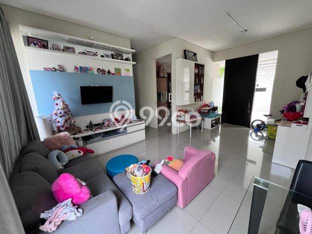 Rumah Luas Asri 3 KT Siap Huni di Citraland Surabaya Rumah Luas Asri 3 KT Siap Huni di Citraland Surabaya