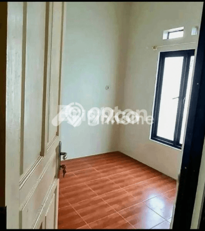 Lokasi strategis! Rumah siap huni disewakan di Cinere LB 125m2 Lokasi strategis! Rumah siap huni disewakan di Cinere LB 125m2