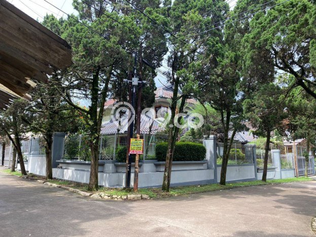 Rumah Luxury Modern Tanpa Renovasi di Pasteur Bandung Rumah Luxury Modern Tanpa Renovasi di Pasteur Bandung