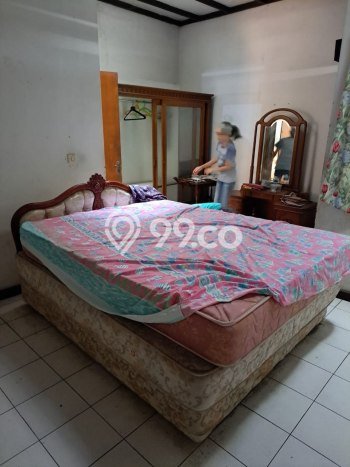 Rumah Mewah LB 300m2 Siap Huni Desain Elegan di Supratman, Bandung Rumah Mewah LB 300m2 Siap Huni Desain Elegan di Supratman, Bandung