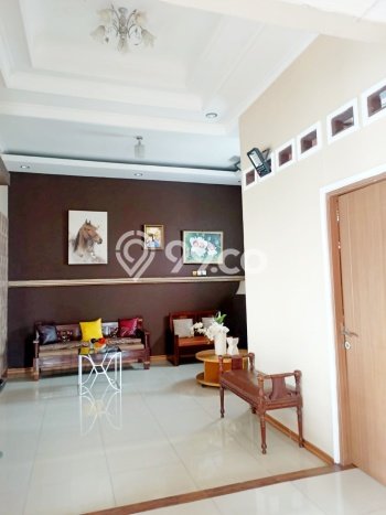 Rumah Strategis Minimalis Lb 200m2 di Karawaci, Tangerang Rumah Strategis Minimalis Lb 200m2 di Karawaci, Tangerang