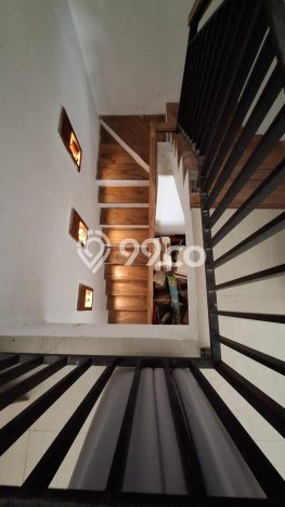 Jual Rumah Bagus Siap Huni LB 136m2 di Ciputat, Tangerang Selatan Jual Rumah Bagus Siap Huni LB 136m2 di Ciputat, Tangerang Selatan