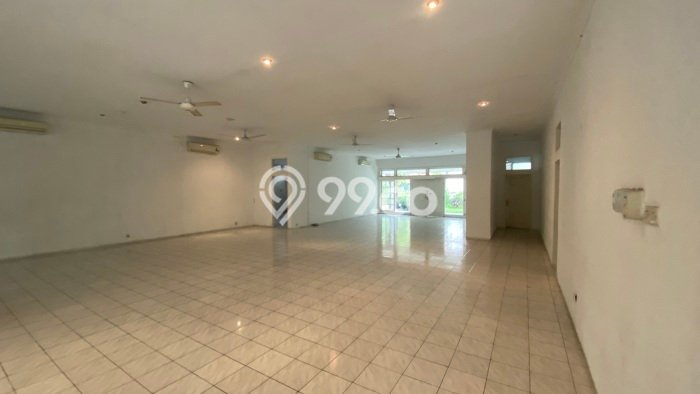 Rumah Luxury Modern Tanpa Renovasi di Kemang Jakarta Selatan Rumah Luxury Modern Tanpa Renovasi di Kemang Jakarta Selatan