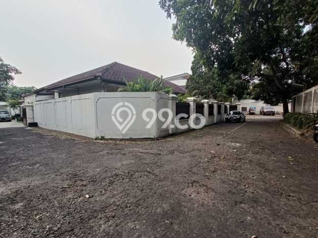 Ready to Use! Luxury House LT 3475m2 Desain Modern di Ampera Ready to Use! Luxury House LT 3475m2 Desain Modern di Ampera