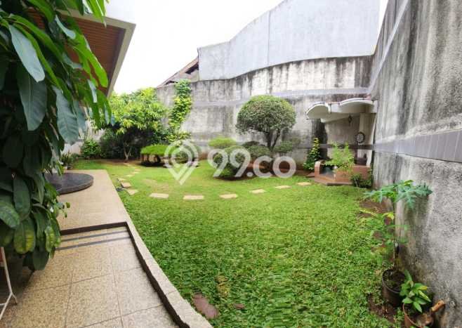 Siap Huni Rumah Mewah 5 Kamar di Menteng Dekat ke Mana Saja Siap Huni Rumah Mewah 5 Kamar di Menteng Dekat ke Mana Saja