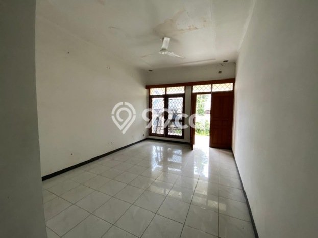 Rumah Luxury Modern Siap Huni di Kemang Jakarta Selatan Rumah Luxury Modern Siap Huni di Kemang Jakarta Selatan