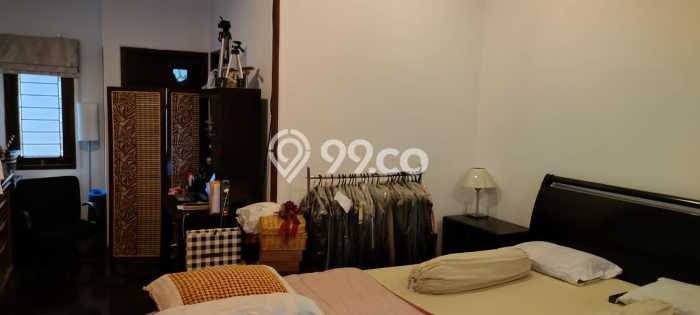 Rumah LT 198m² Lokasi Premium di Cinere, Dekat Fasilitas Umum, Jakarta Selatan Rumah LT 198m² Lokasi Premium di Cinere, Dekat Fasilitas Umum, Jakarta Selatan