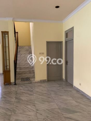 Hunian Mewah LB 350m2 Siap Huni Desain Elegan di Petukangan, Jakarta Selatan Hunian Mewah LB 350m2 Siap Huni Desain Elegan di Petukangan, Jakarta Selatan