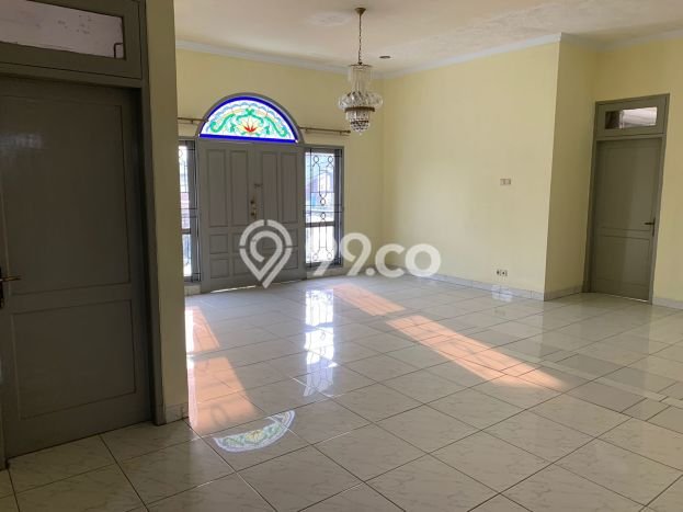 Hunian Mewah LB 350m2 Siap Huni Desain Elegan di Petukangan, Jakarta Selatan Hunian Mewah LB 350m2 Siap Huni Desain Elegan di Petukangan, Jakarta Selatan