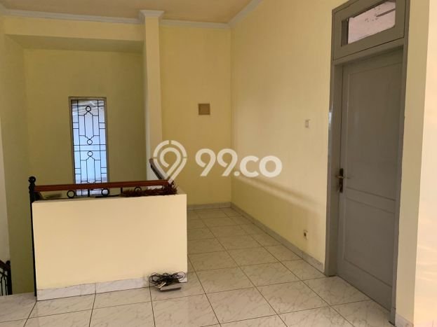 Hunian Mewah LB 350m2 Siap Huni Desain Elegan di Petukangan, Jakarta Selatan Hunian Mewah LB 350m2 Siap Huni Desain Elegan di Petukangan, Jakarta Selatan