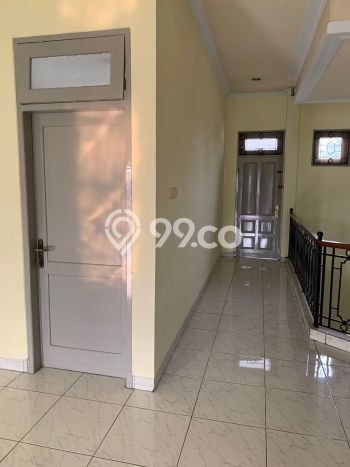 Hunian Mewah LB 350m2 Siap Huni Desain Elegan di Petukangan, Jakarta Selatan Hunian Mewah LB 350m2 Siap Huni Desain Elegan di Petukangan, Jakarta Selatan
