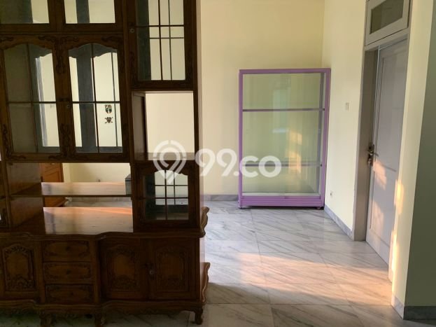 Hunian Mewah LB 350m2 Siap Huni Desain Elegan di Petukangan, Jakarta Selatan Hunian Mewah LB 350m2 Siap Huni Desain Elegan di Petukangan, Jakarta Selatan