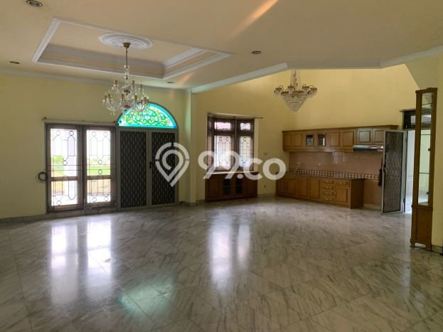 Hunian Mewah LB 350m2 Siap Huni Desain Elegan di Petukangan, Jakarta Selatan Hunian Mewah LB 350m2 Siap Huni Desain Elegan di Petukangan, Jakarta Selatan